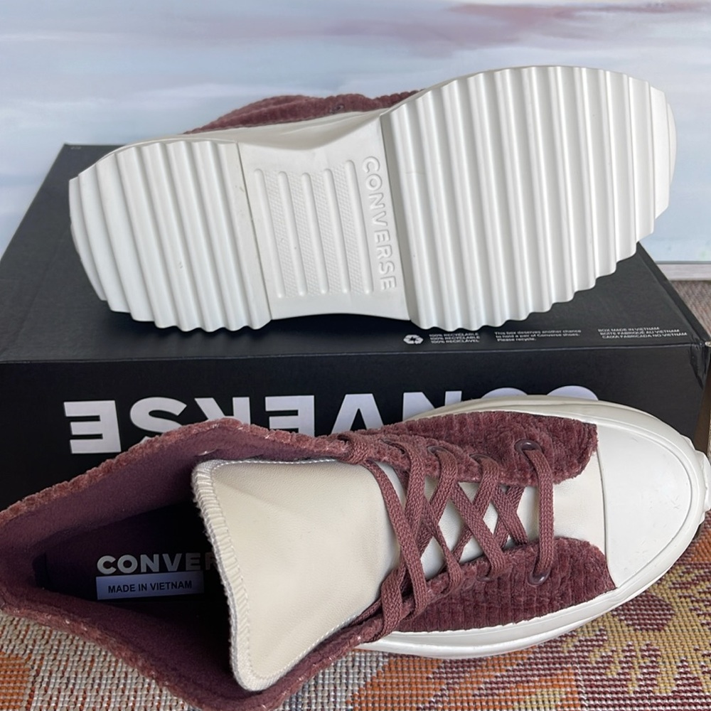 Converse WMNS А03252С CTAS
RUN STAR HIKE HI
DARK WINE/SADDLE/EGRET
Sneakers - Picture 5 of 16